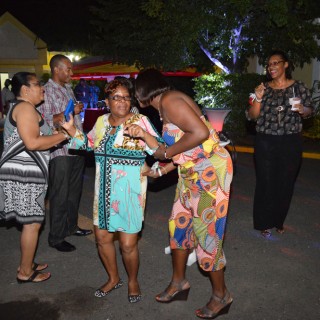 Mix & Mingle Images